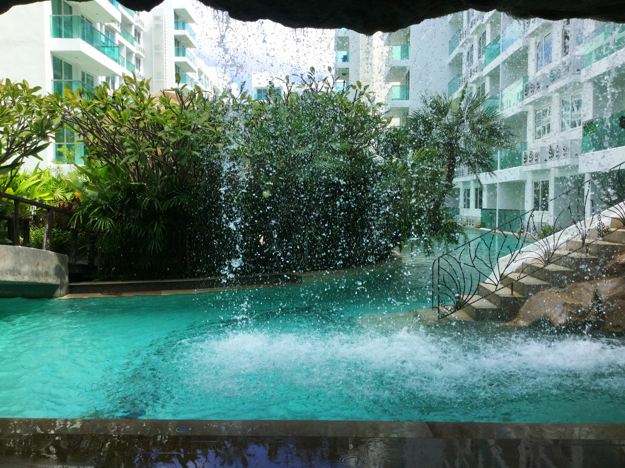 Amazon Residence By Pattaya Sunny Rentals Jomtien Beach Extérieur photo